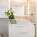 Eleni Luxury
