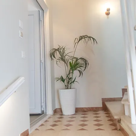 Eleni Luxury Apartment